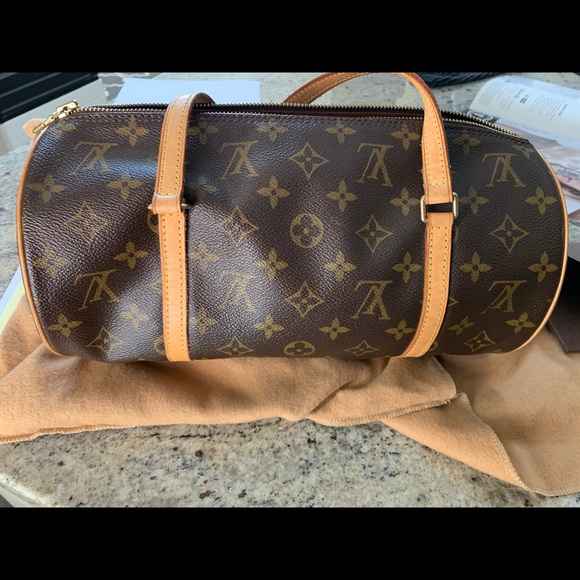 Does Louis Vuitton Have Free Shipping Container